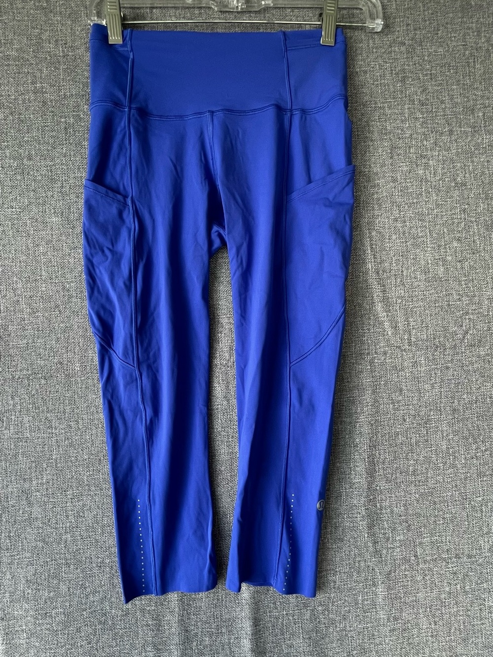 lululemon cobalt blue workout leggings with pockets